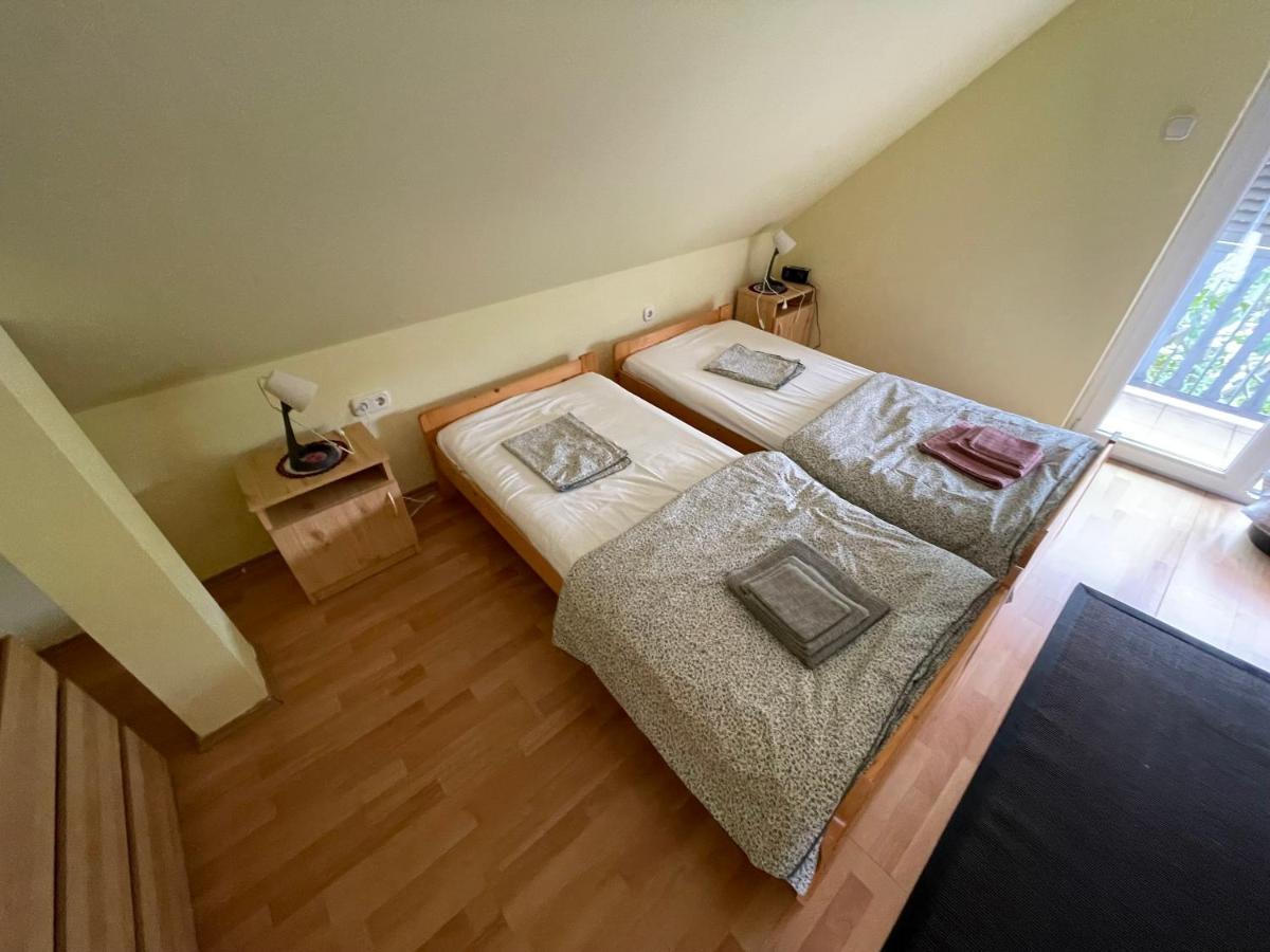Thefi Vendégház Zánka Exterior foto